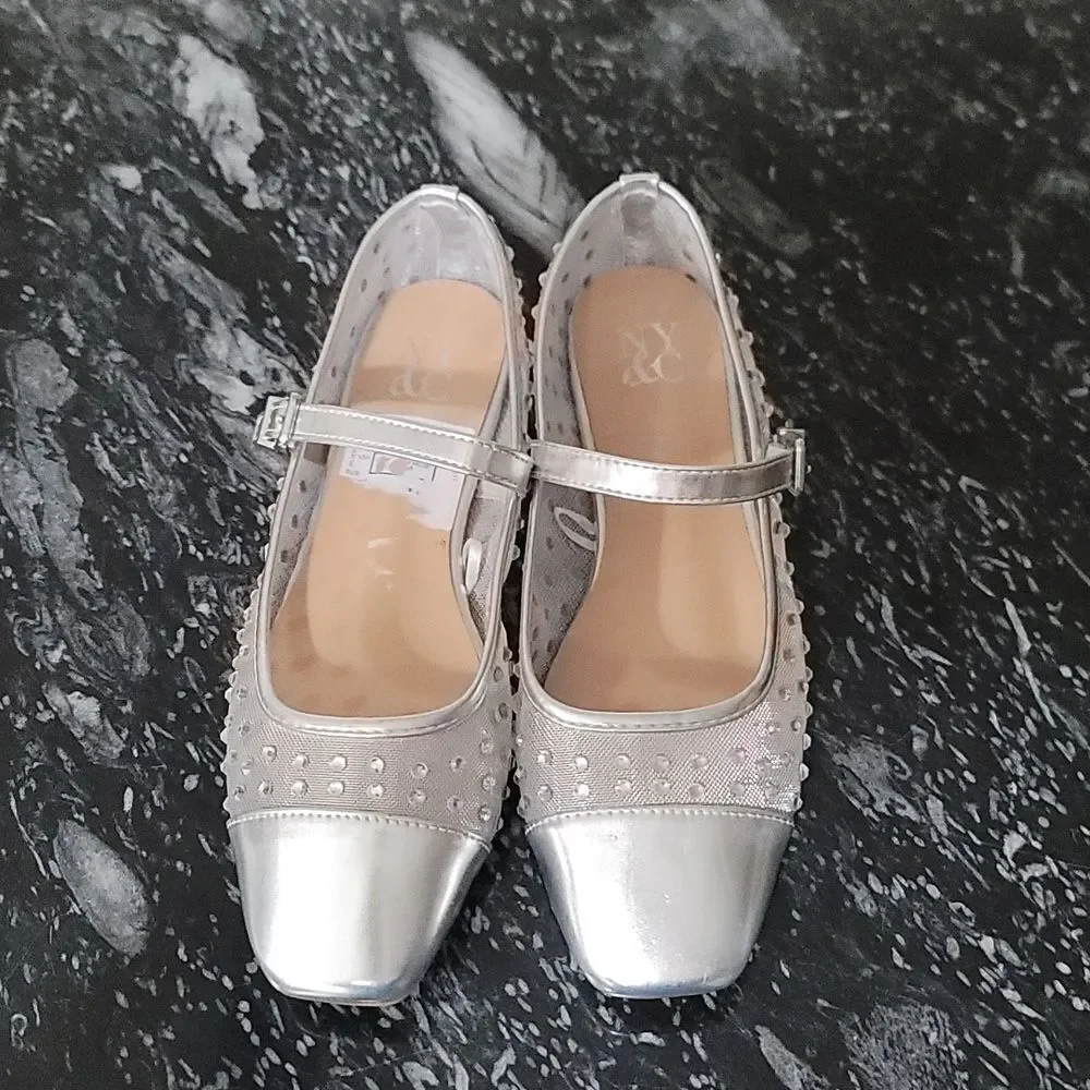 BRAND NEW NEW YORK & COMPANY RHINESTONE EMBELLISHED BUCKLE STRAP MARY JANE FLAT
